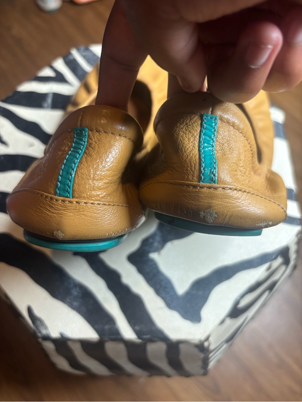 Tieks Tan Leather Ballet Flats with Teal Heel Tab - Picture 4 of 4